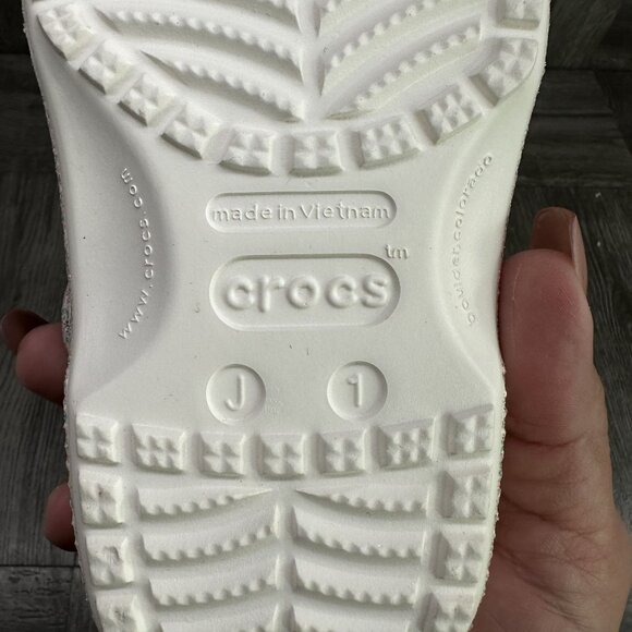 CROCS Classics Kids size 1 White Glittered Multicolored Clog - Picture 7 of 7